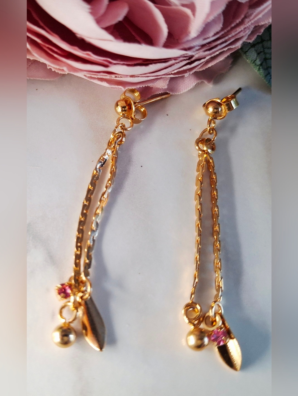 Vintage 80s 💖✨️Pink Rhinestone Gold Dangle Earrings